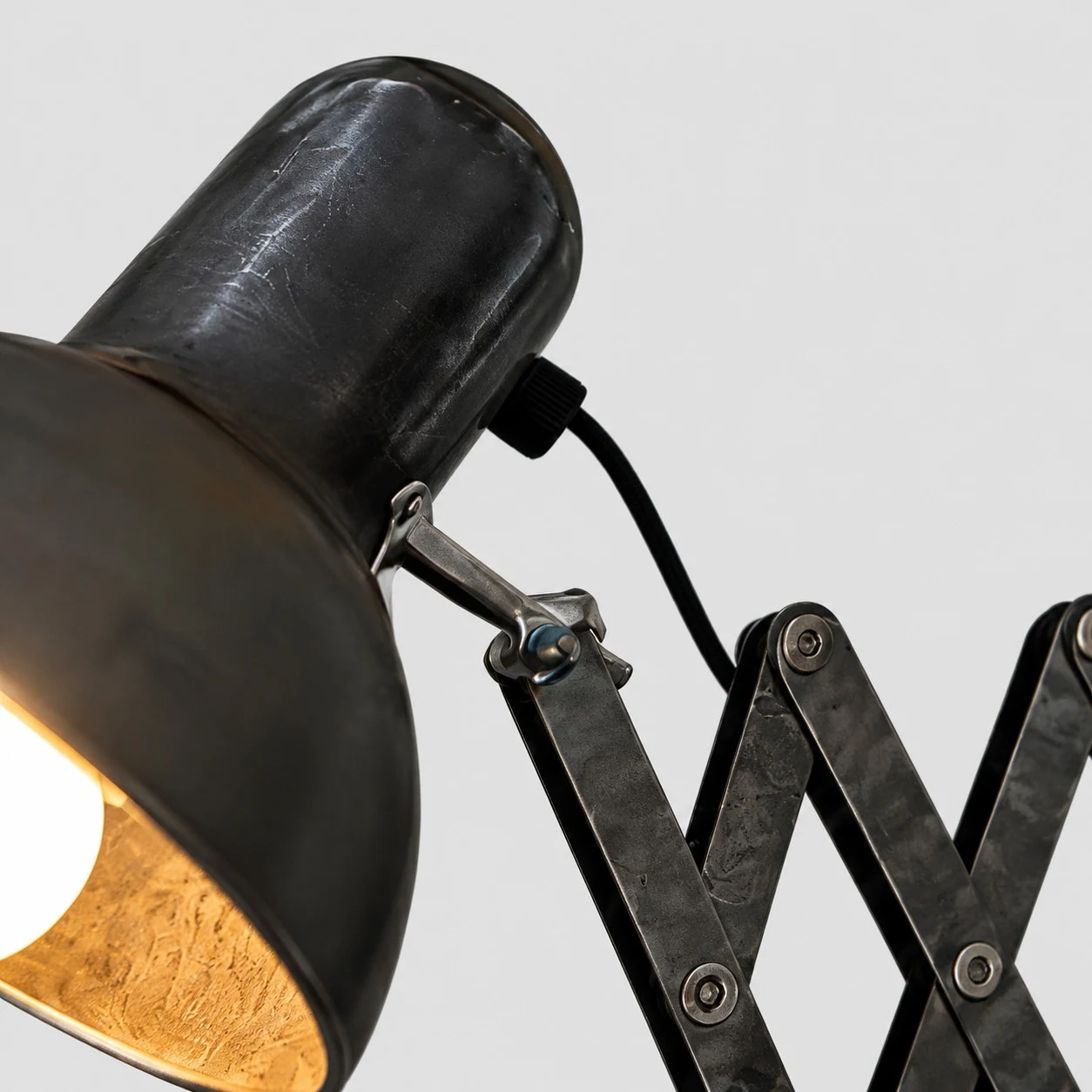 hinge and arm detail
